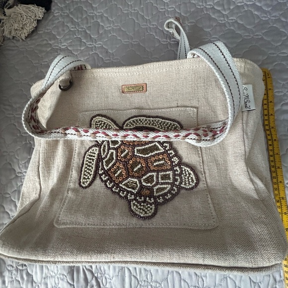 Sun 'N' Sand Turtle Shoulder Tote 
Beige Turtle Embroidered Tote - Picture 14 of 16